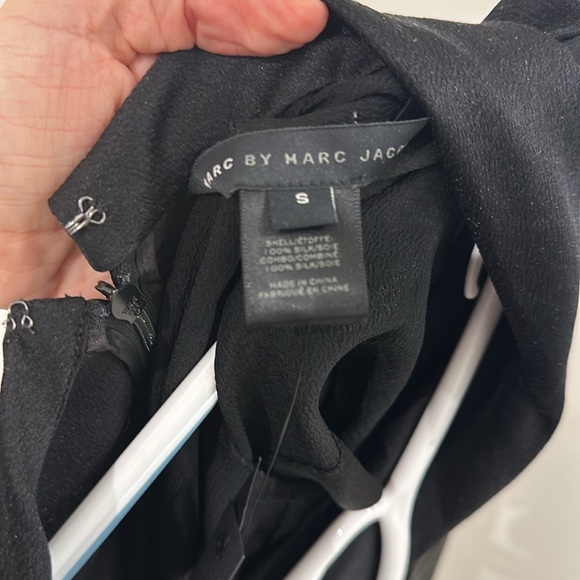 Marc by Marc Jacobs cowl neck black silk top (US S) - Picture 6 of 7